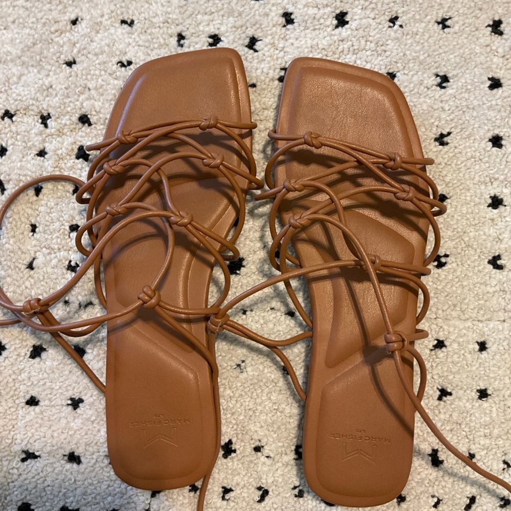 Marc Fisher tan knot lace up sandals, 8.5 - Picture 4 of 11